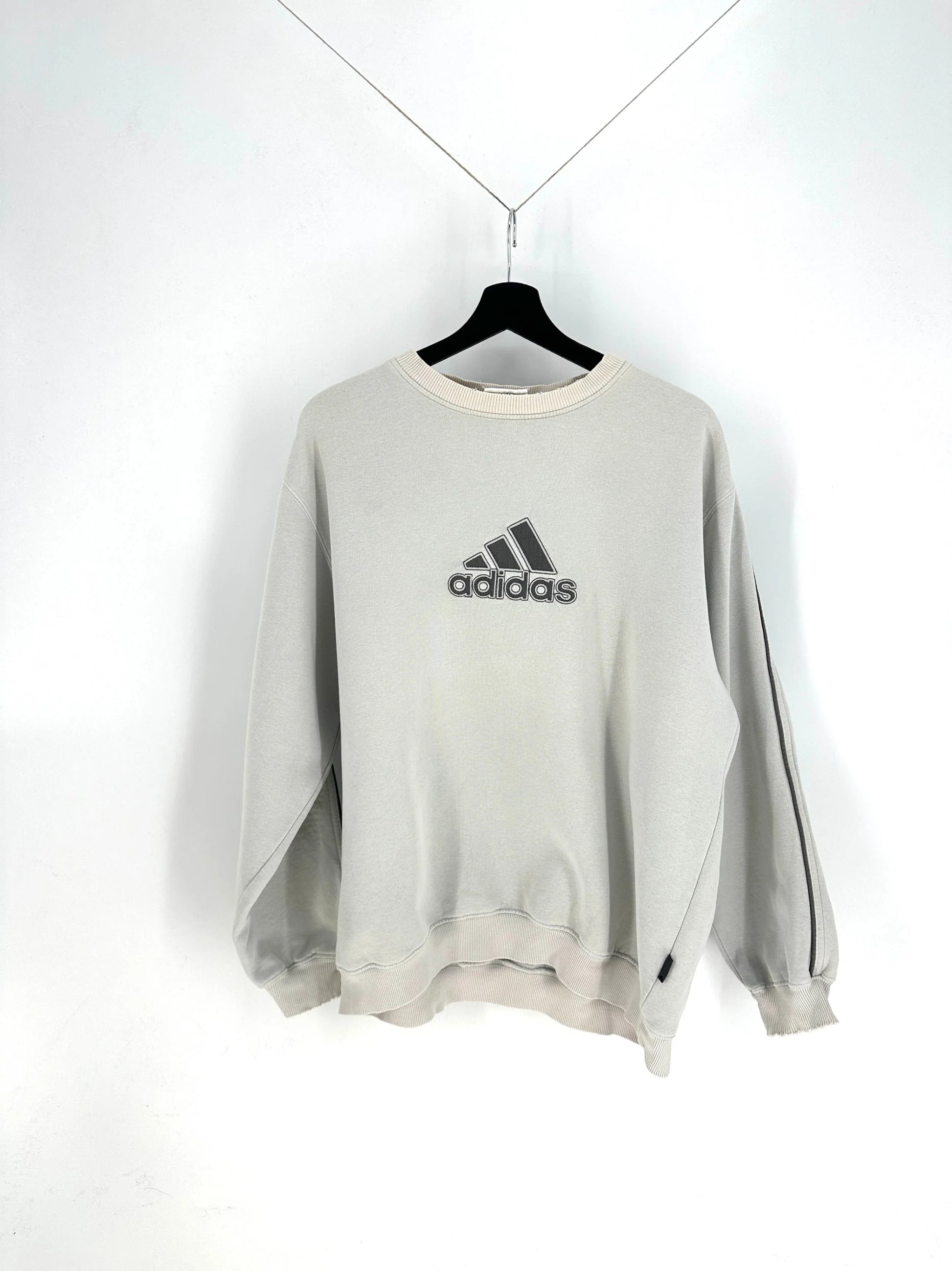 Vintage Adidas Sweatshirt - L